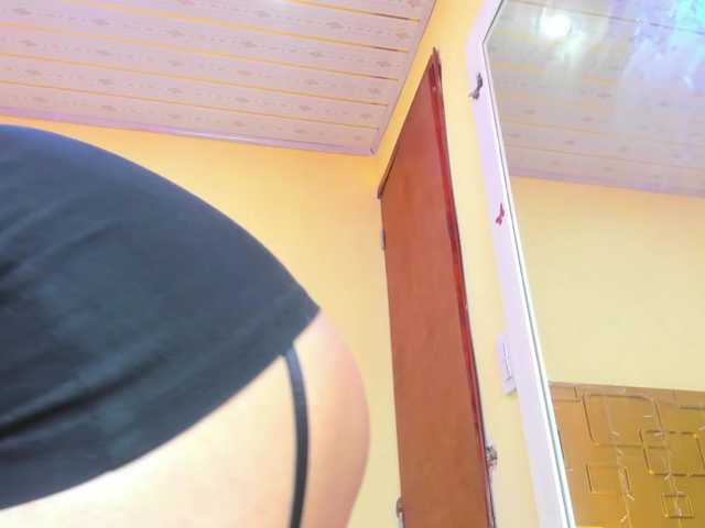 JuliaHaye's BongaCams show and profile