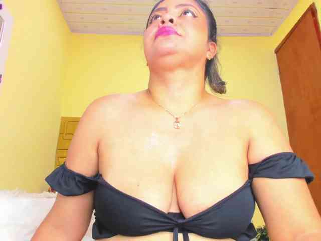 JuliaHaye webcam
