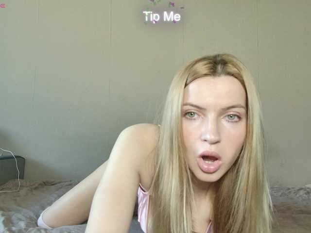 MonicaRosy's BongaCams show and profile