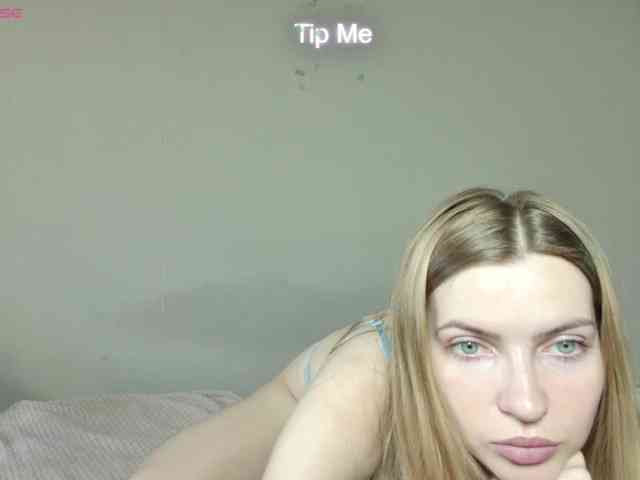 MonicaRosy webcam