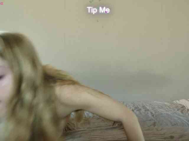 MonicaRosy webcam