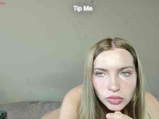 MonicaRosy webcam
