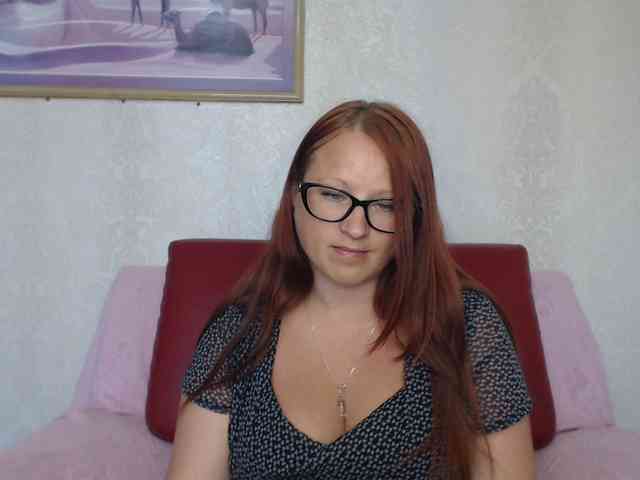 Lilia4joy webcam