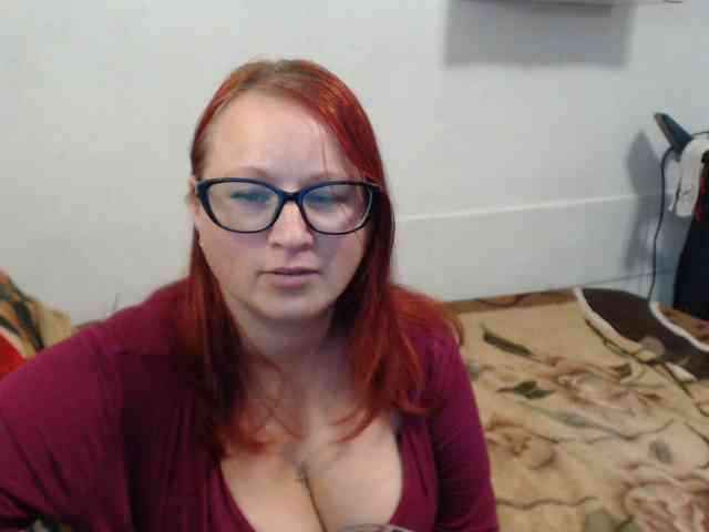 Lilia4joy webcam