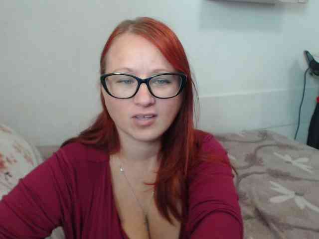 Lilia4joy webcam