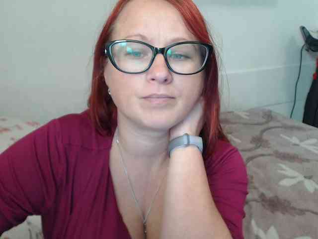 Lilia4joy webcam