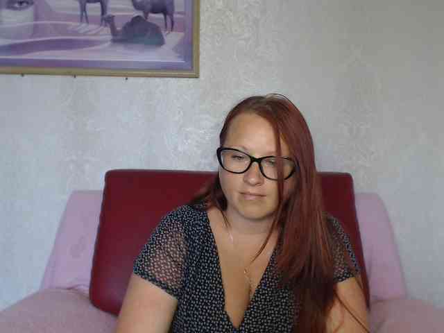 Lilia4joy webcam