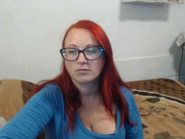 Lilia4joy webcam