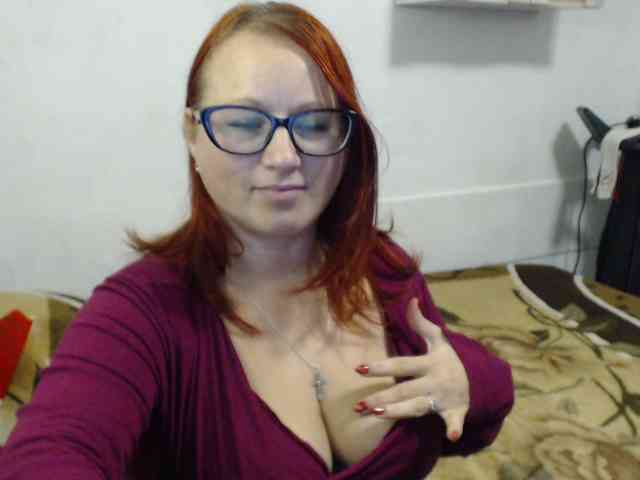 Lilia4joy webcam