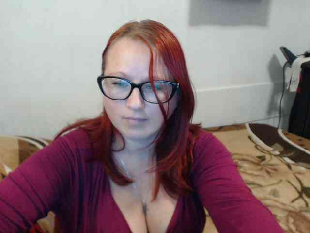 Lilia4joy webcam