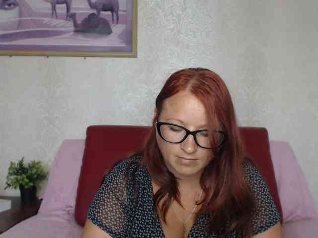 Lilia4joy webcam