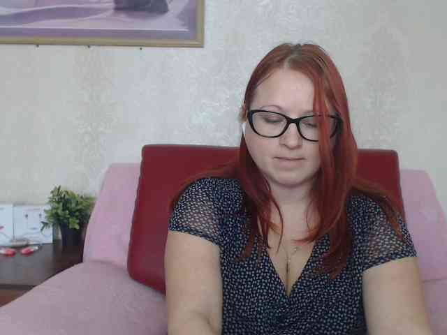 Lilia4joy webcam