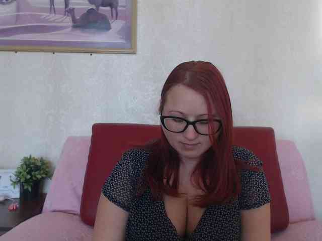 Lilia4joy webcam