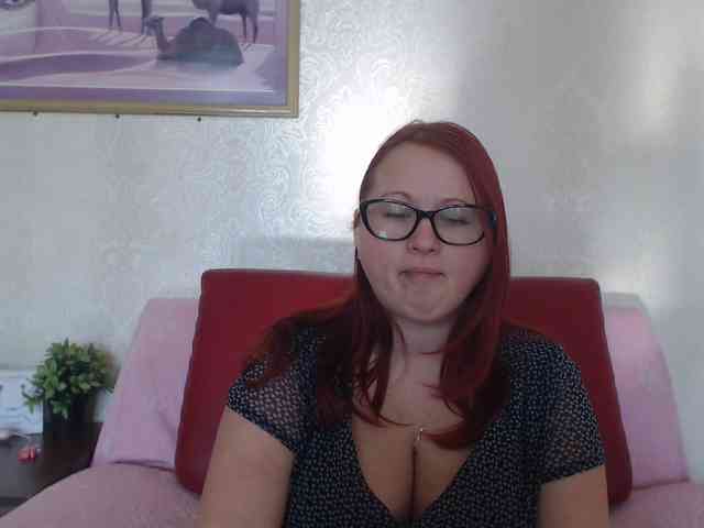 Lilia4joy webcam