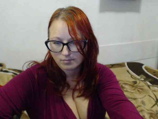 Lilia4joy webcam