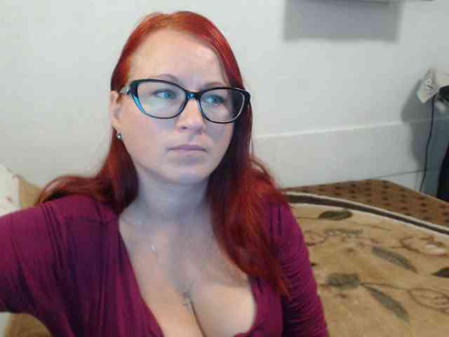 Lilia4joy webcam