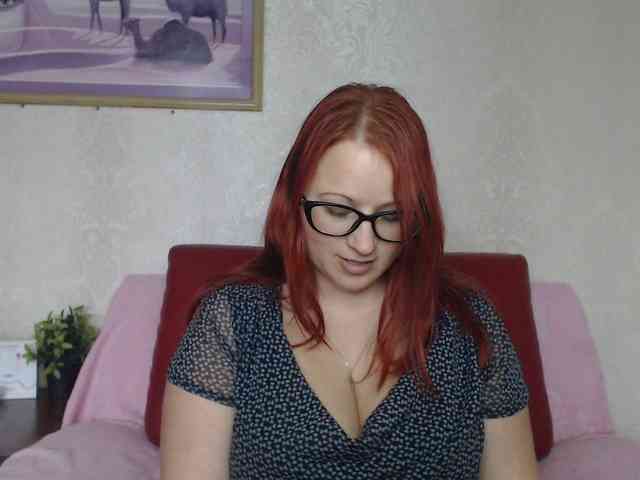 Lilia4joy webcam