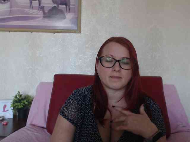Lilia4joy webcam