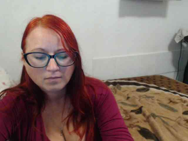 Lilia4joy webcam