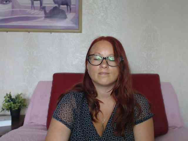 Lilia4joy webcam
