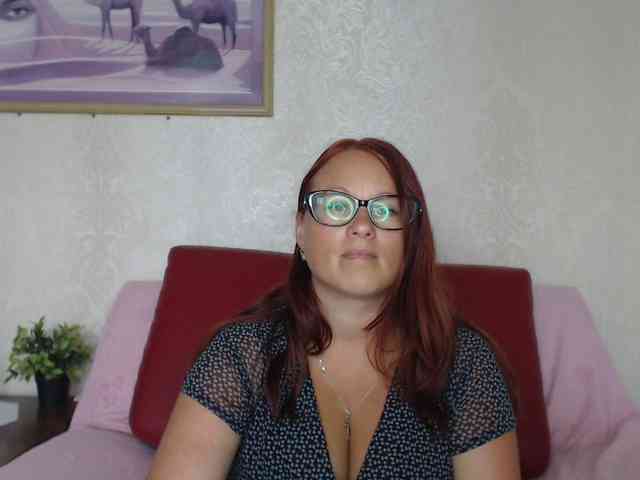 Lilia4joy webcam