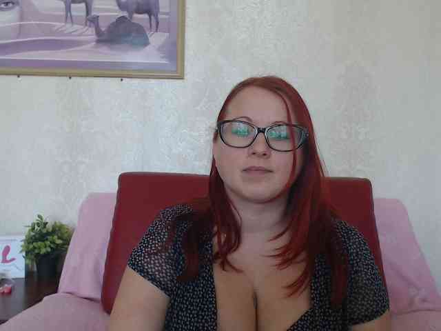 Lilia4joy webcam
