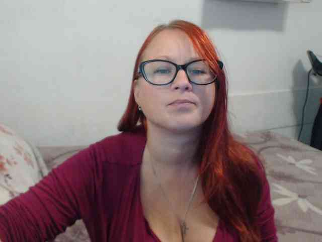 Lilia4joy webcam