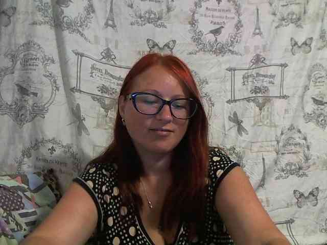 Lilia4joy webcam