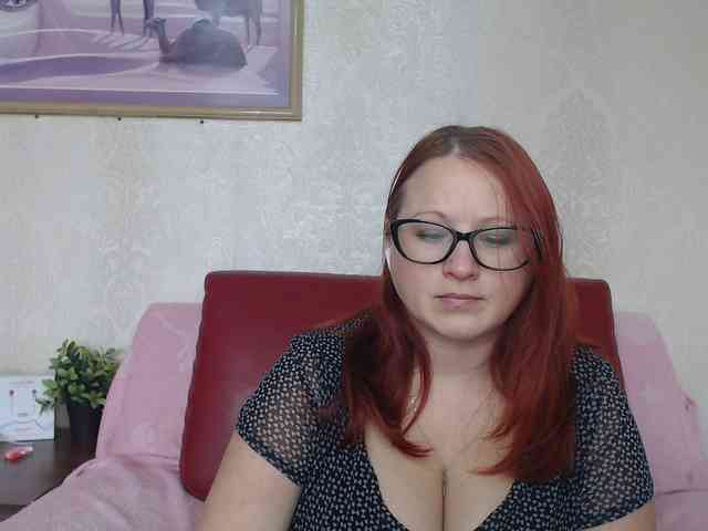 Lilia4joy webcam