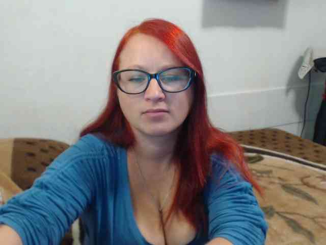 Lilia4joy webcam