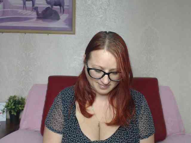 Lilia4joy webcam