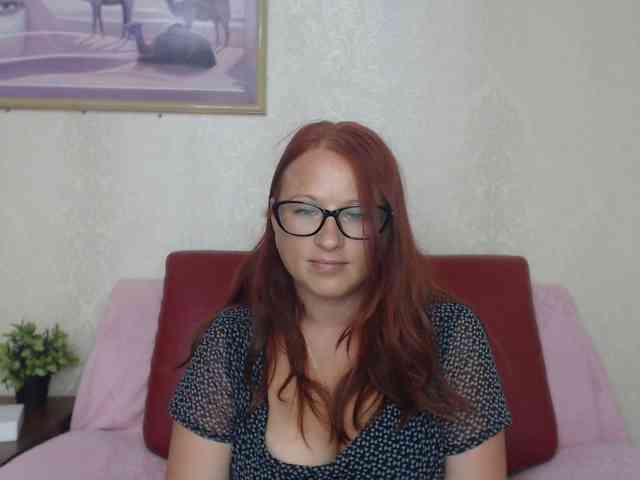 Lilia4joy webcam