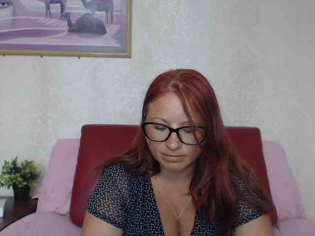 Lilia4joy webcam