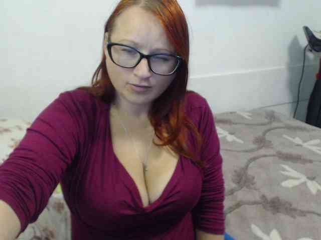 Lilia4joy webcam