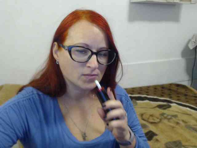 Lilia4joy webcam