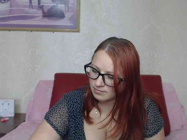 Lilia4joy webcam