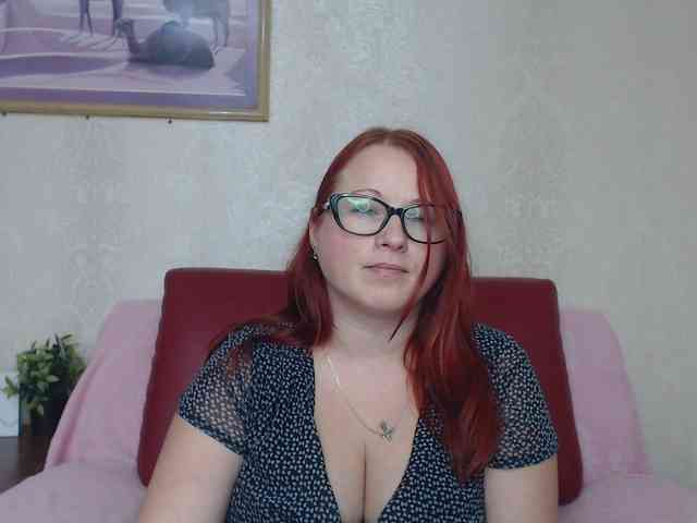 Lilia4joy webcam