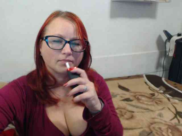Lilia4joy webcam