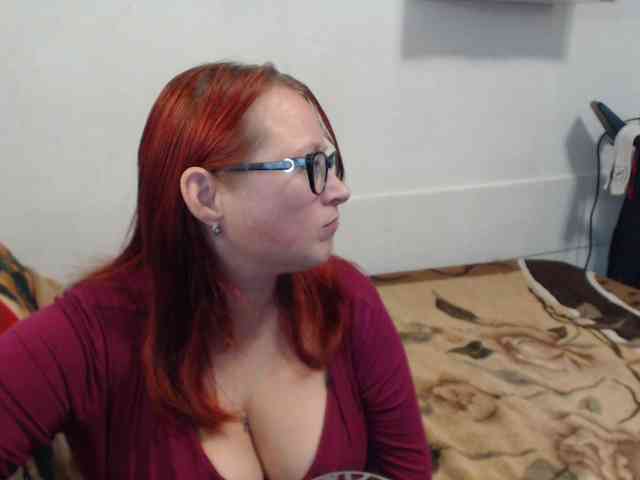Lilia4joy webcam