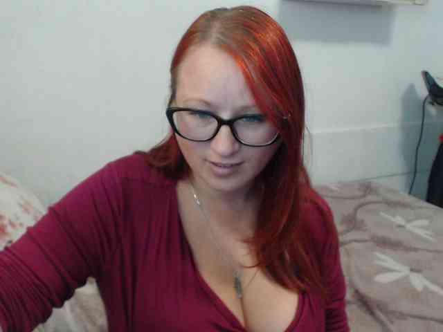 Lilia4joy webcam