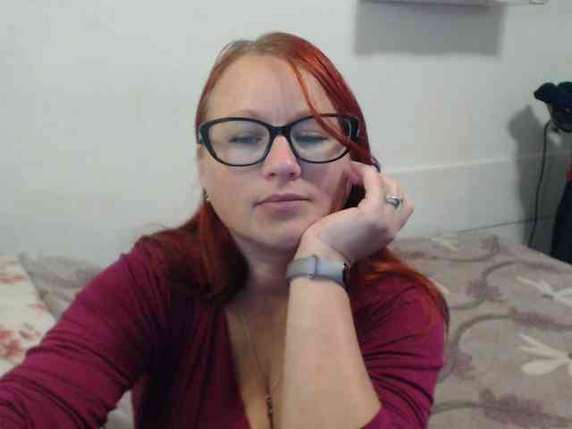 Lilia4joy webcam