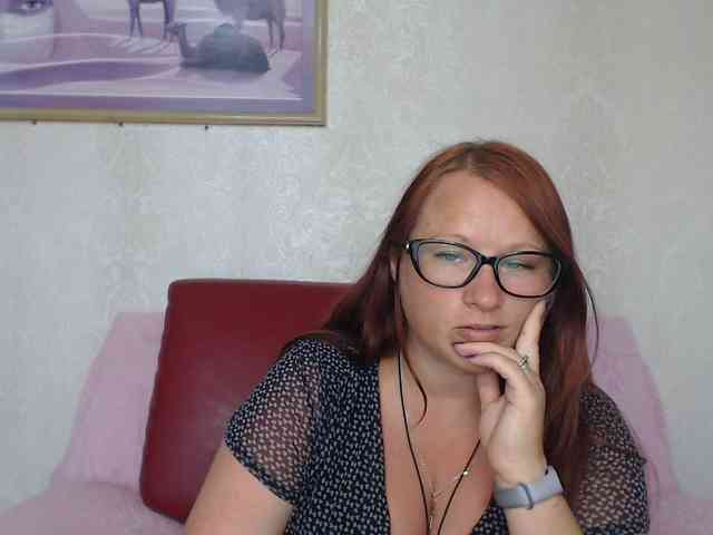 Lilia4joy webcam