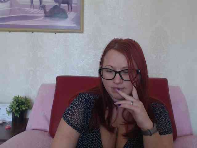 Lilia4joy webcam