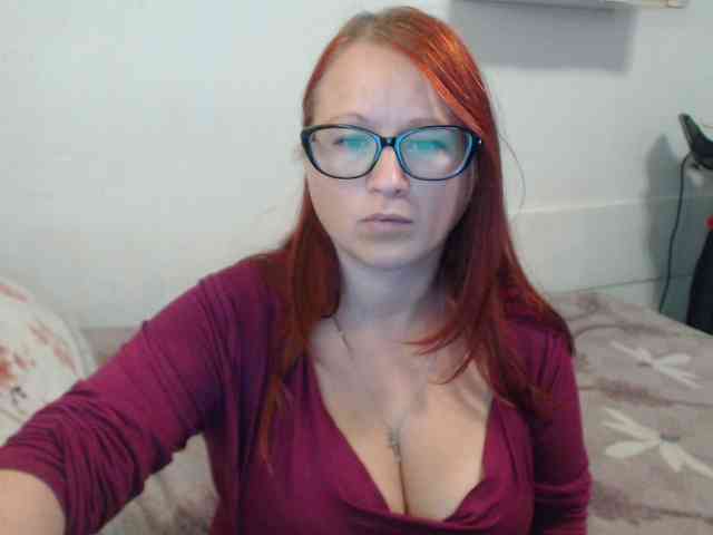 Lilia4joy webcam