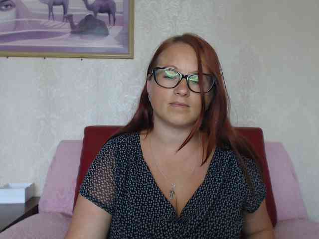 Lilia4joy webcam