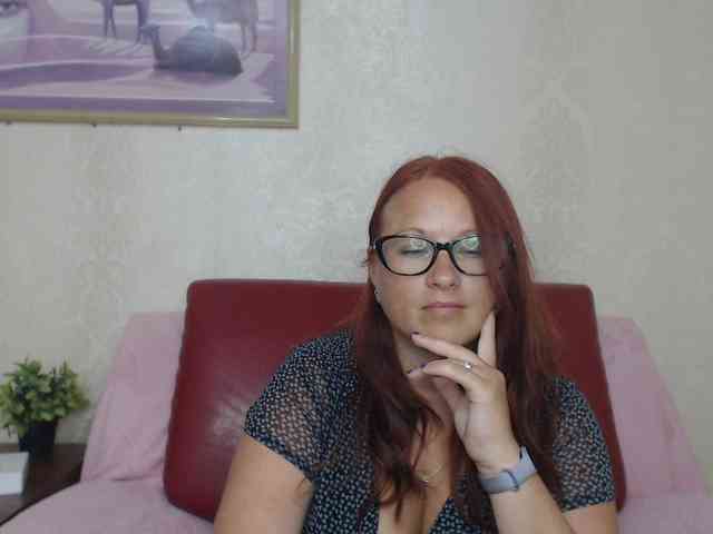 Lilia4joy webcam