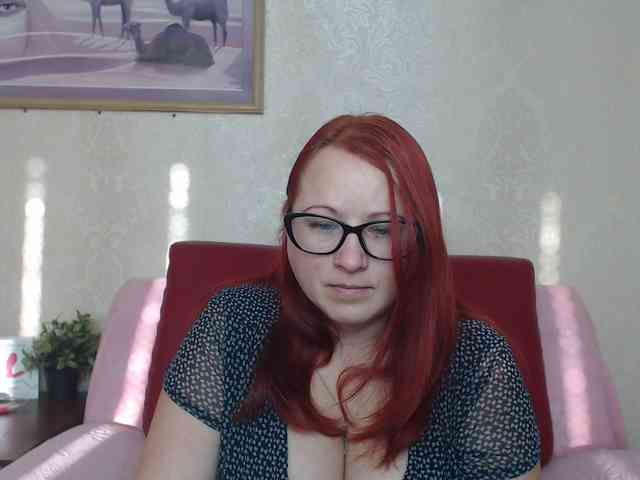 Lilia4joy webcam