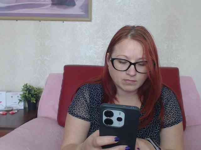 Lilia4joy webcam