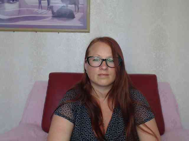 Lilia4joy webcam