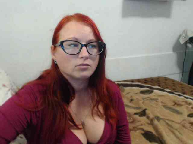 Lilia4joy webcam